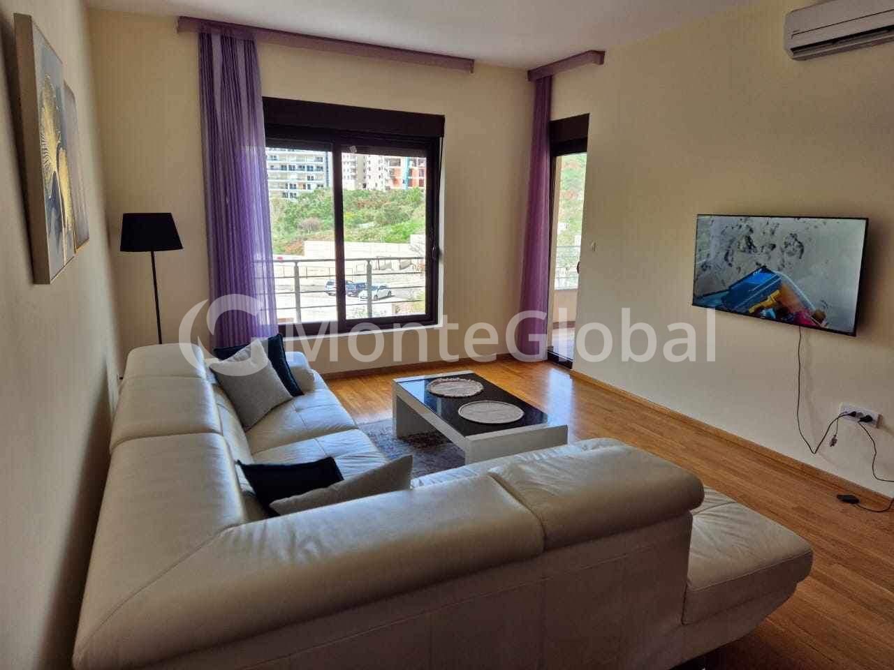Appartement à Becici, Monténégro, 70 m² - image 1
