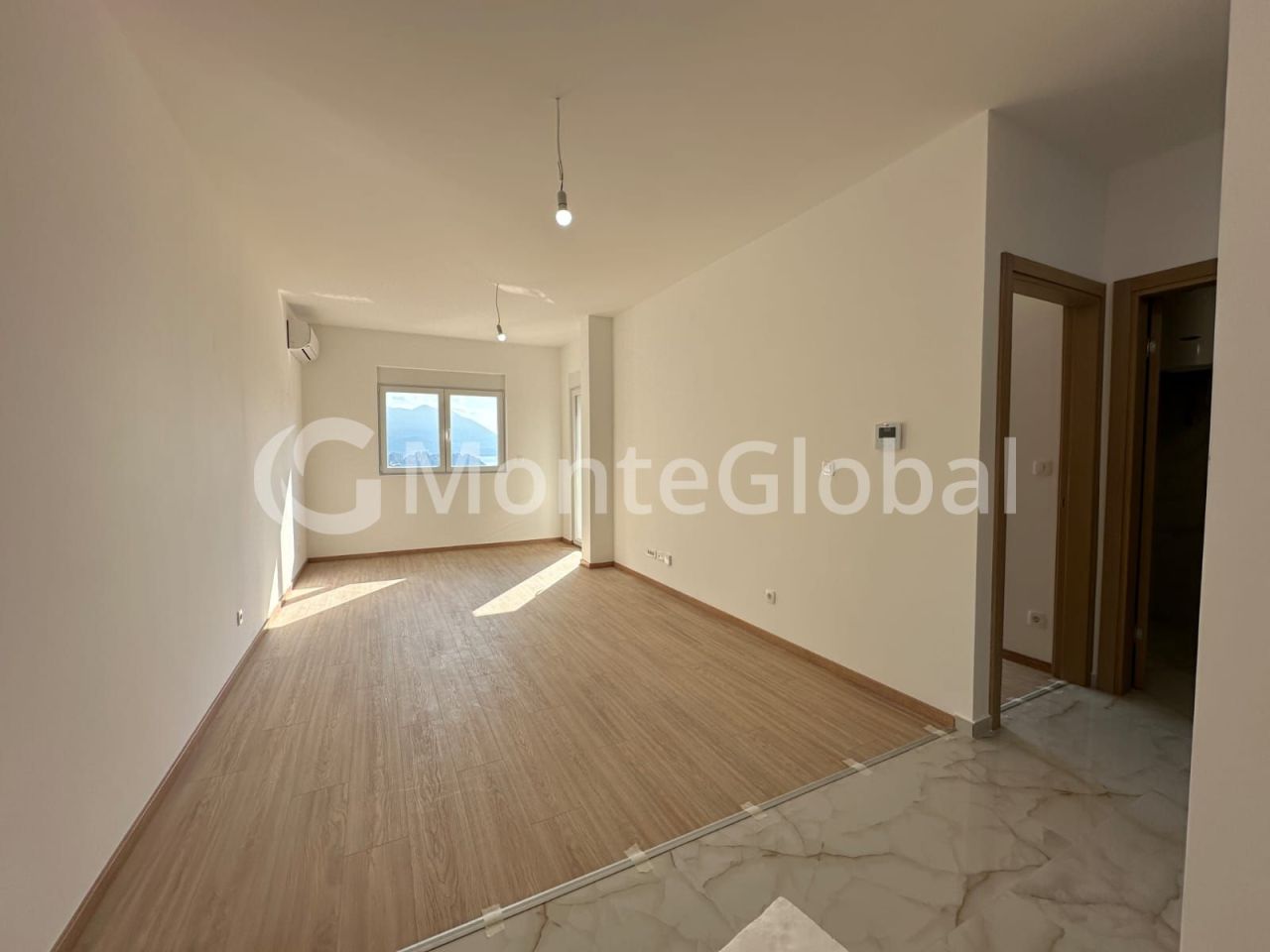 Flat in Budva, Montenegro, 46 m² - picture 1