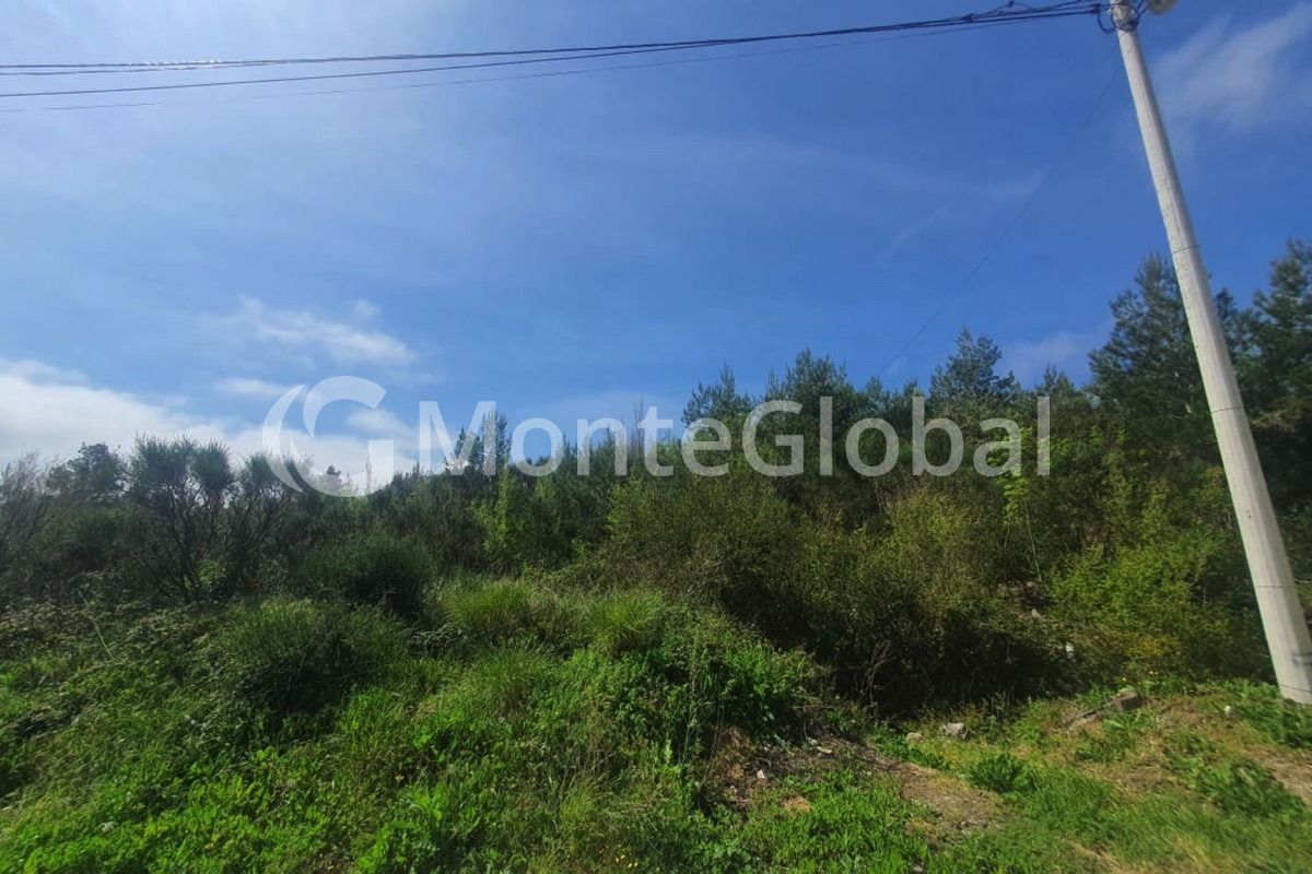 Terreno en Sutomore, Montenegro, 1 727 m² - imagen 1