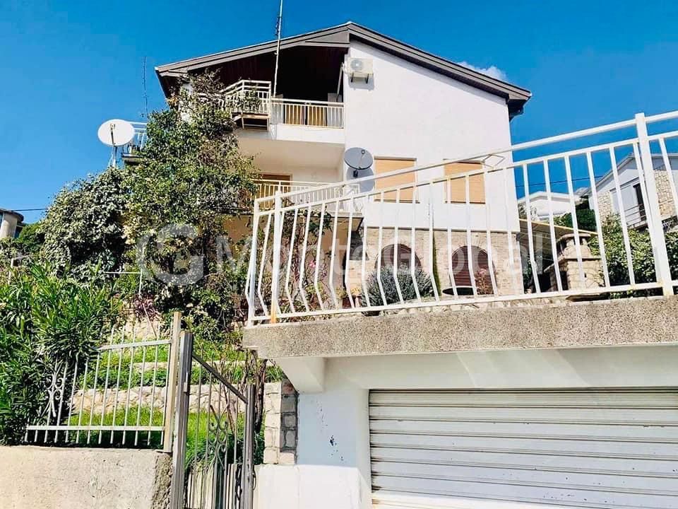 House in Dobra Voda, Montenegro, 200 m² - picture 1