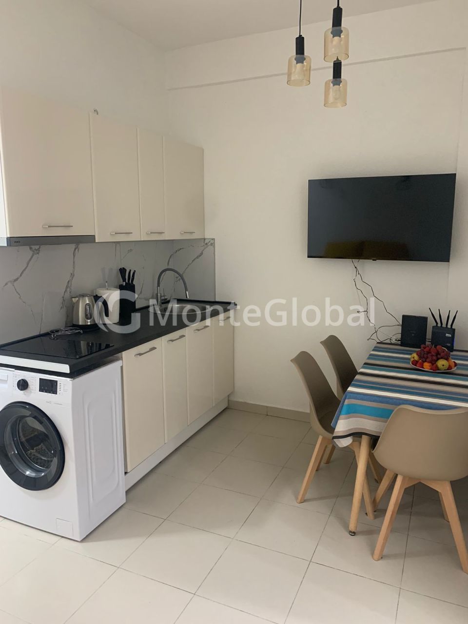 Wohnung in Budva, Montenegro, 148 m² - Foto 1