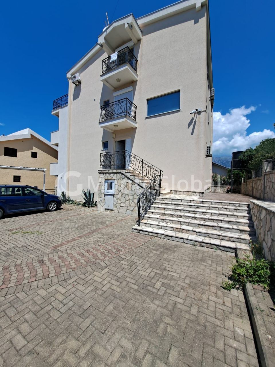 House Utekha, Montenegro, 480 m² - picture 1