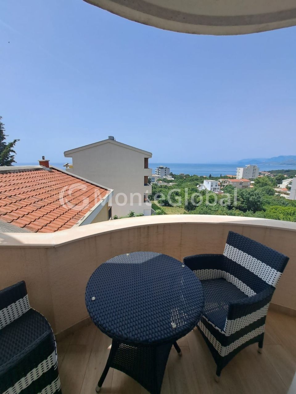 Flat Utekha, Montenegro, 48 m² - picture 1