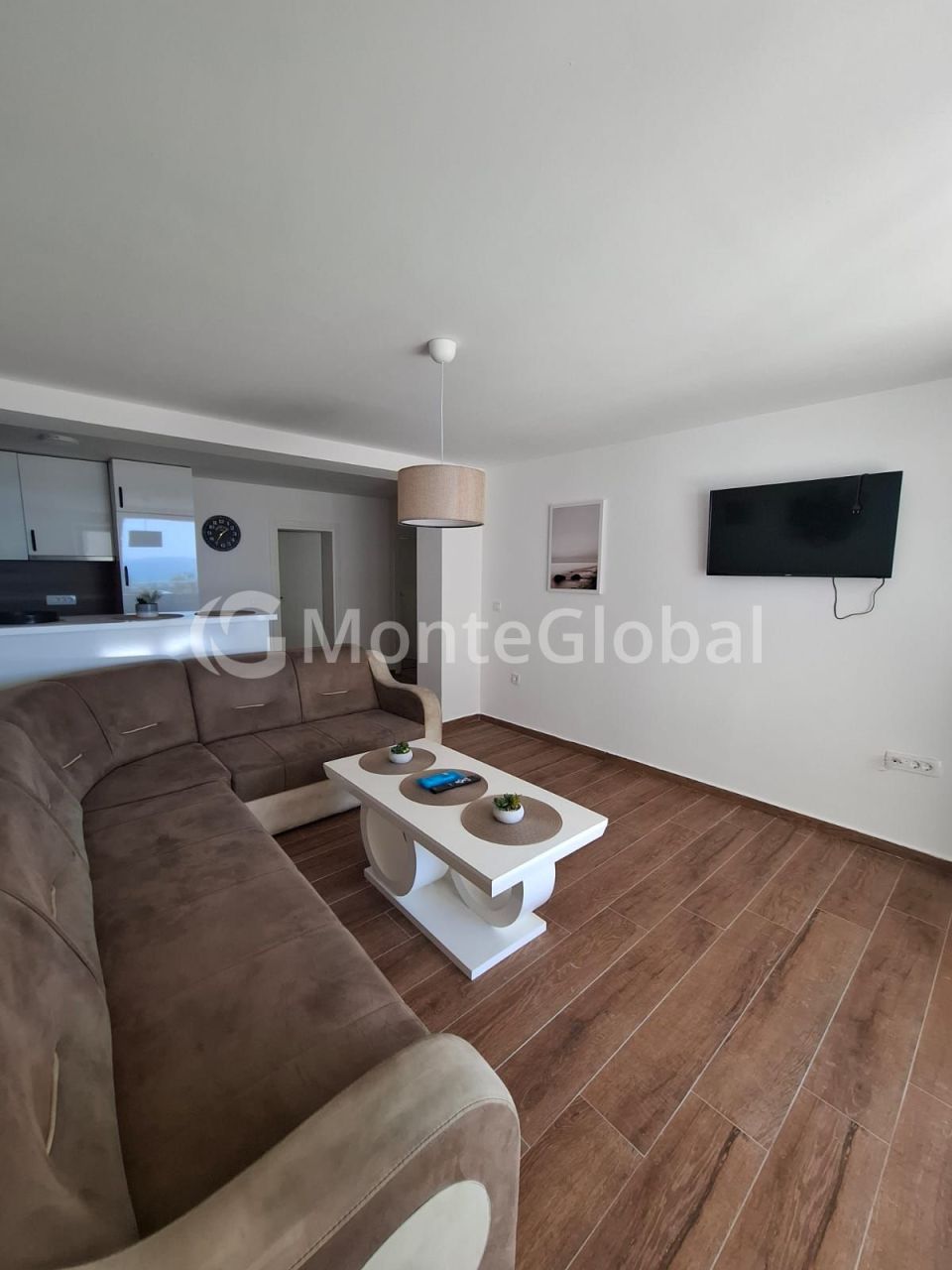 Appartement à Dobra Voda, Monténégro, 54 m² - image 1