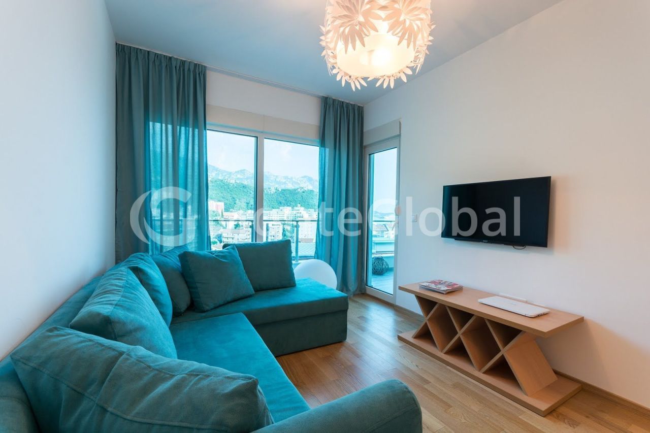 Appartement à Becici, Monténégro, 63 m² - image 1