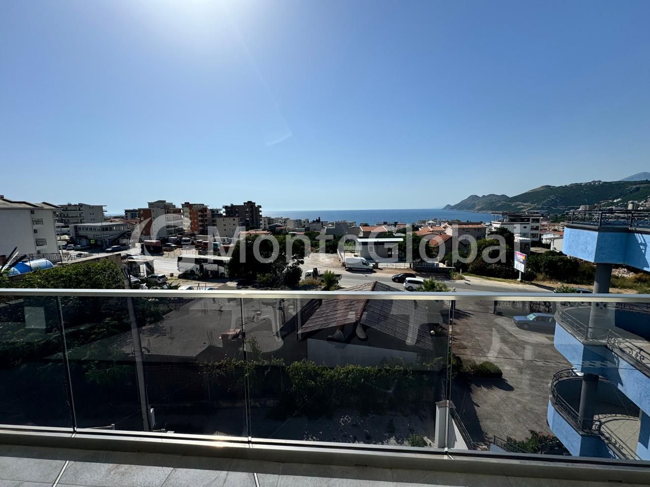 Wohnung in Dobra Voda, Montenegro, 56 m² - Foto 1