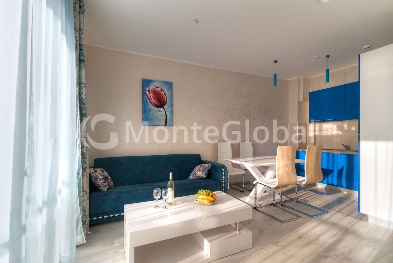 Wohnung in Becici, Montenegro, 56 m² - Foto 1
