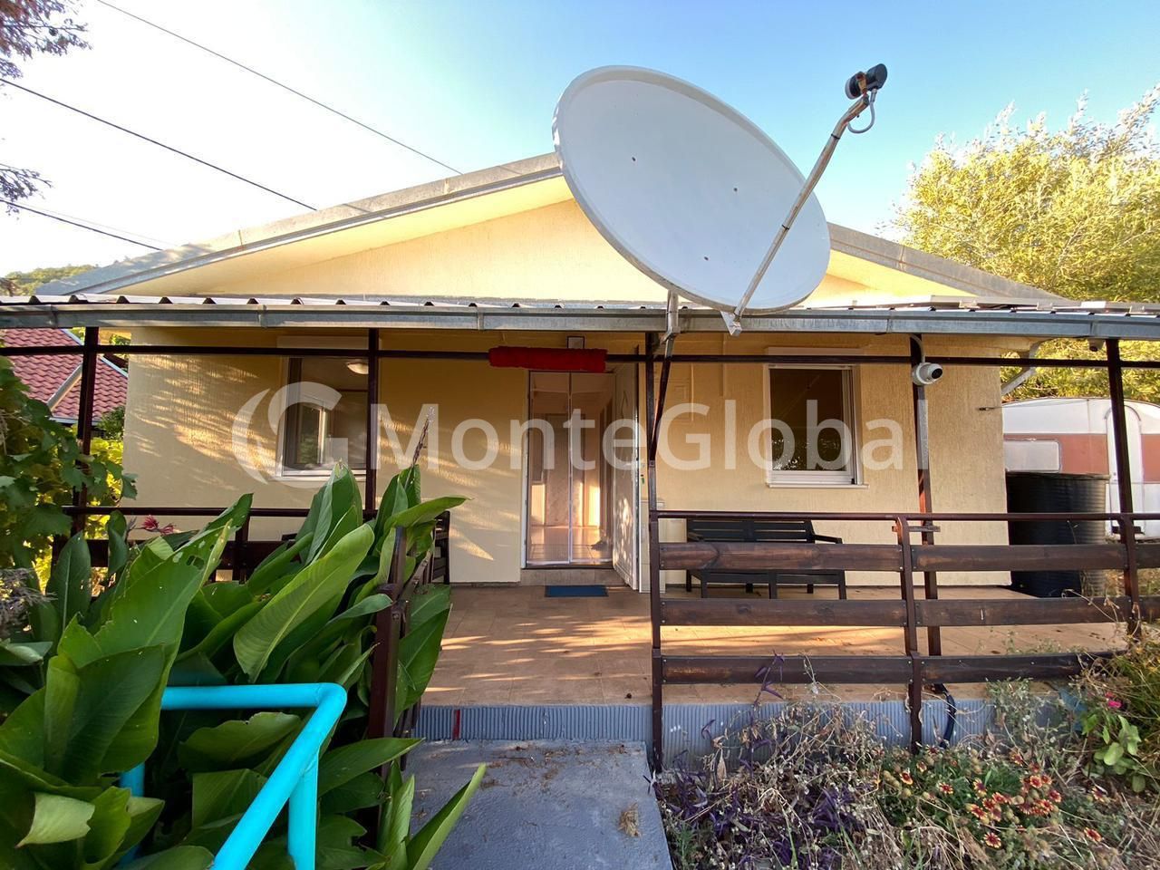 Casa en el Bar, Montenegro, 54 m² - imagen 1