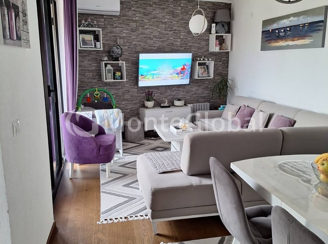 Flat in Bar, Montenegro, 47 m² - picture 1