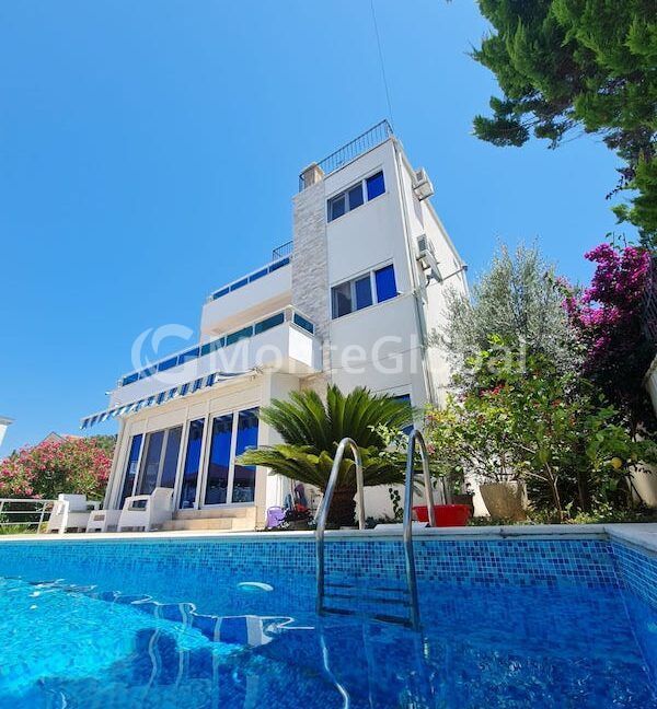 Maison Utekha, Monténégro, 350 m² - image 1