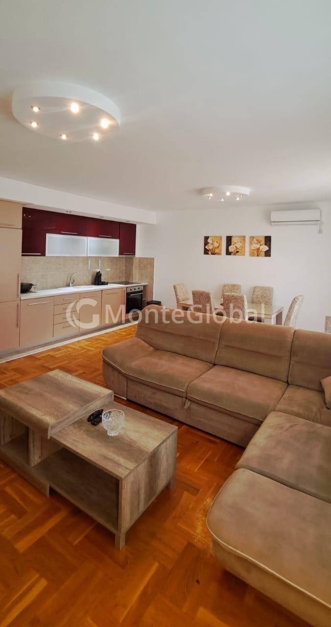 Wohnung in Budva, Montenegro, 72 m² - Foto 1