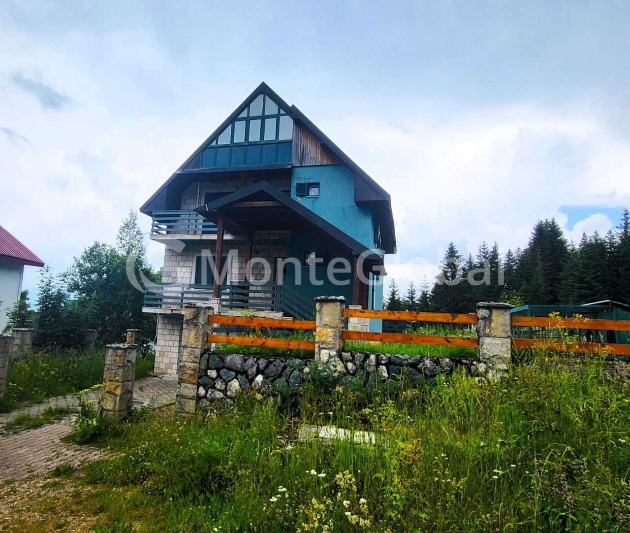 Maison à Zabljak, Monténégro, 203 m² - image 1