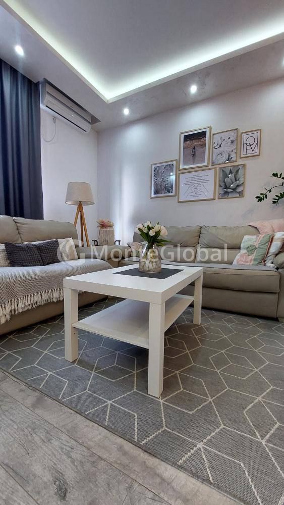 Appartement à Budva, Monténégro, 77 m² - image 1