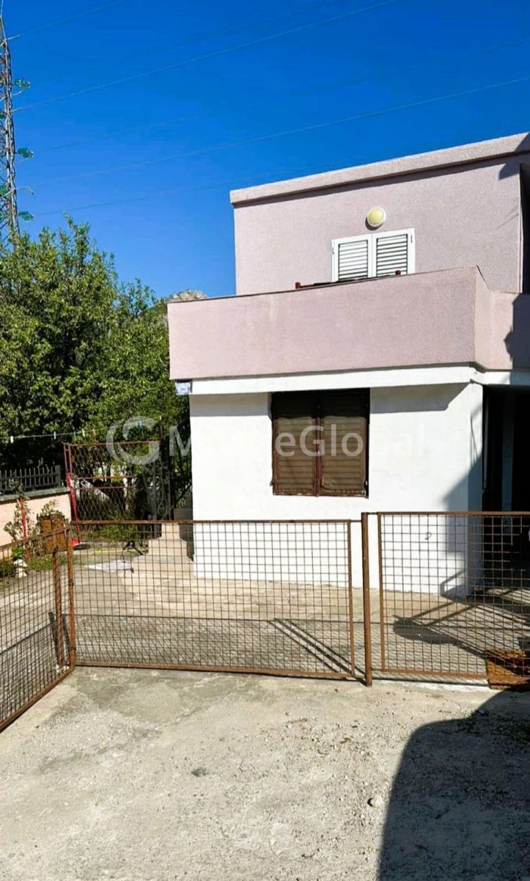 Flat in Sutomore, Montenegro, 58 m² - picture 1