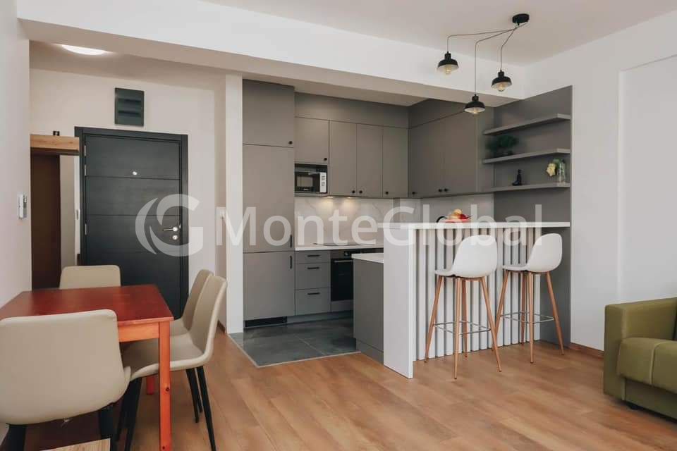 Wohnung in Budva, Montenegro, 48 m² - Foto 1