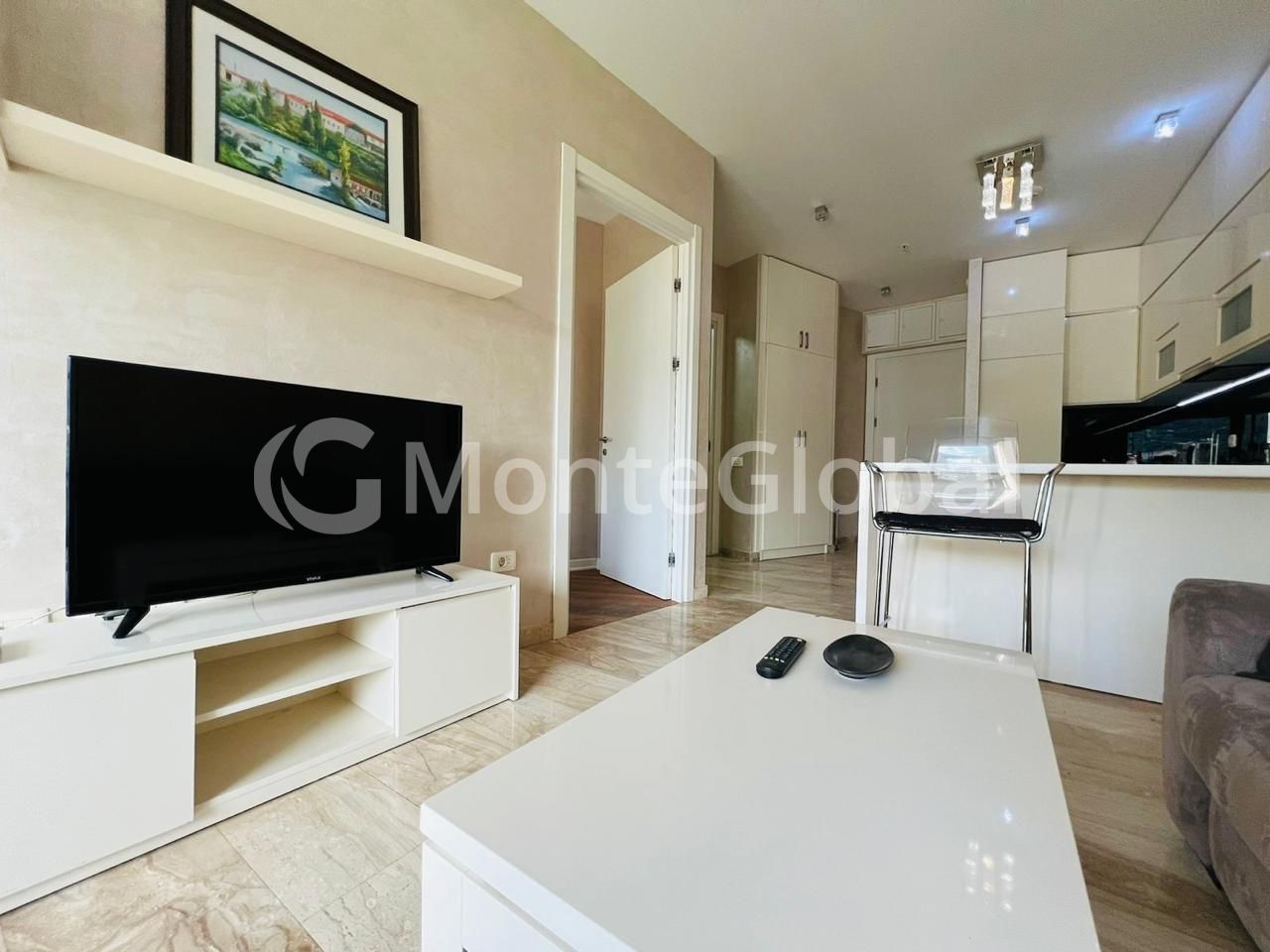 Wohnung in Budva, Montenegro, 63 m² - Foto 1