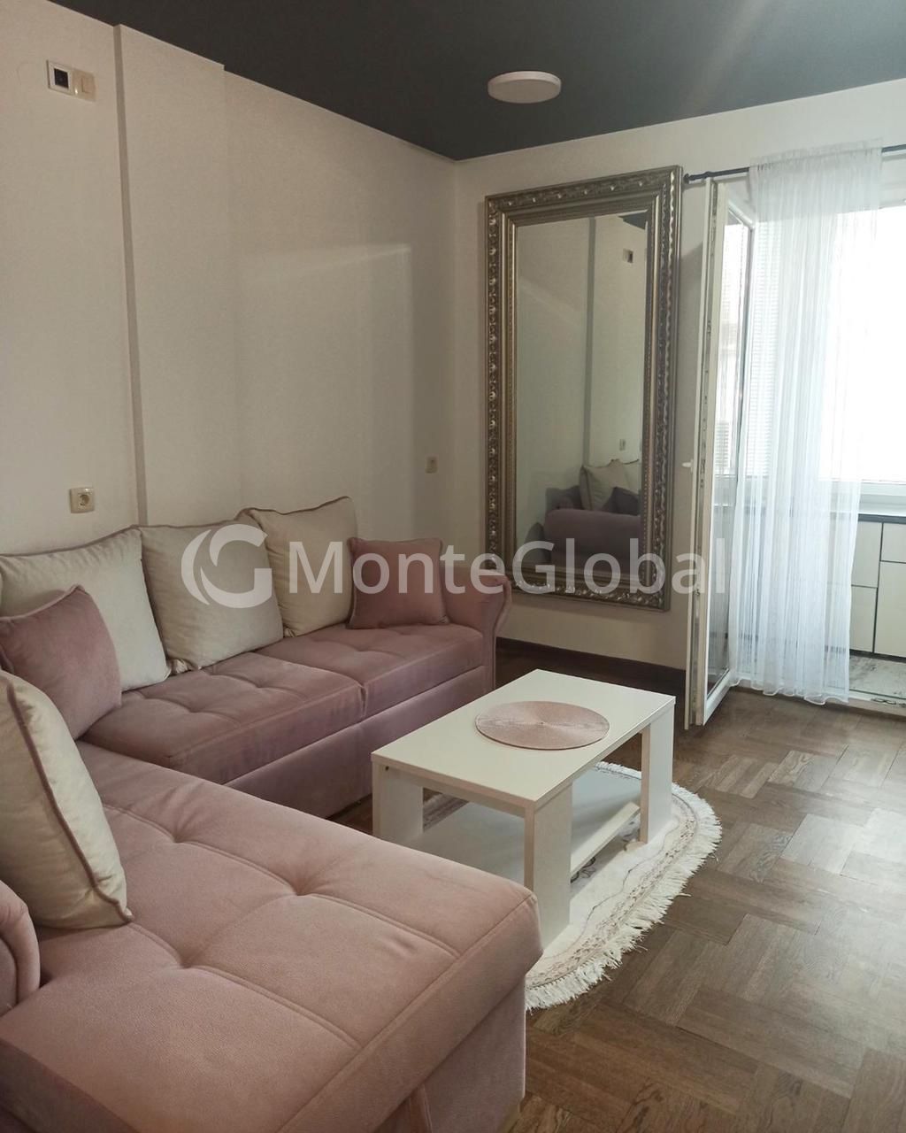 Studio à Budva, Monténégro, 35 m² - image 1