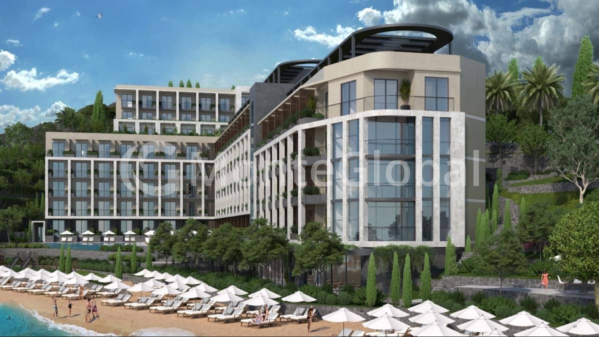 Grundstück in Buljarica, Montenegro, 7 642 m² - Foto 1