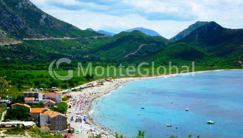 Grundstück in Buljarica, Montenegro, 1 626 m² - Foto 1