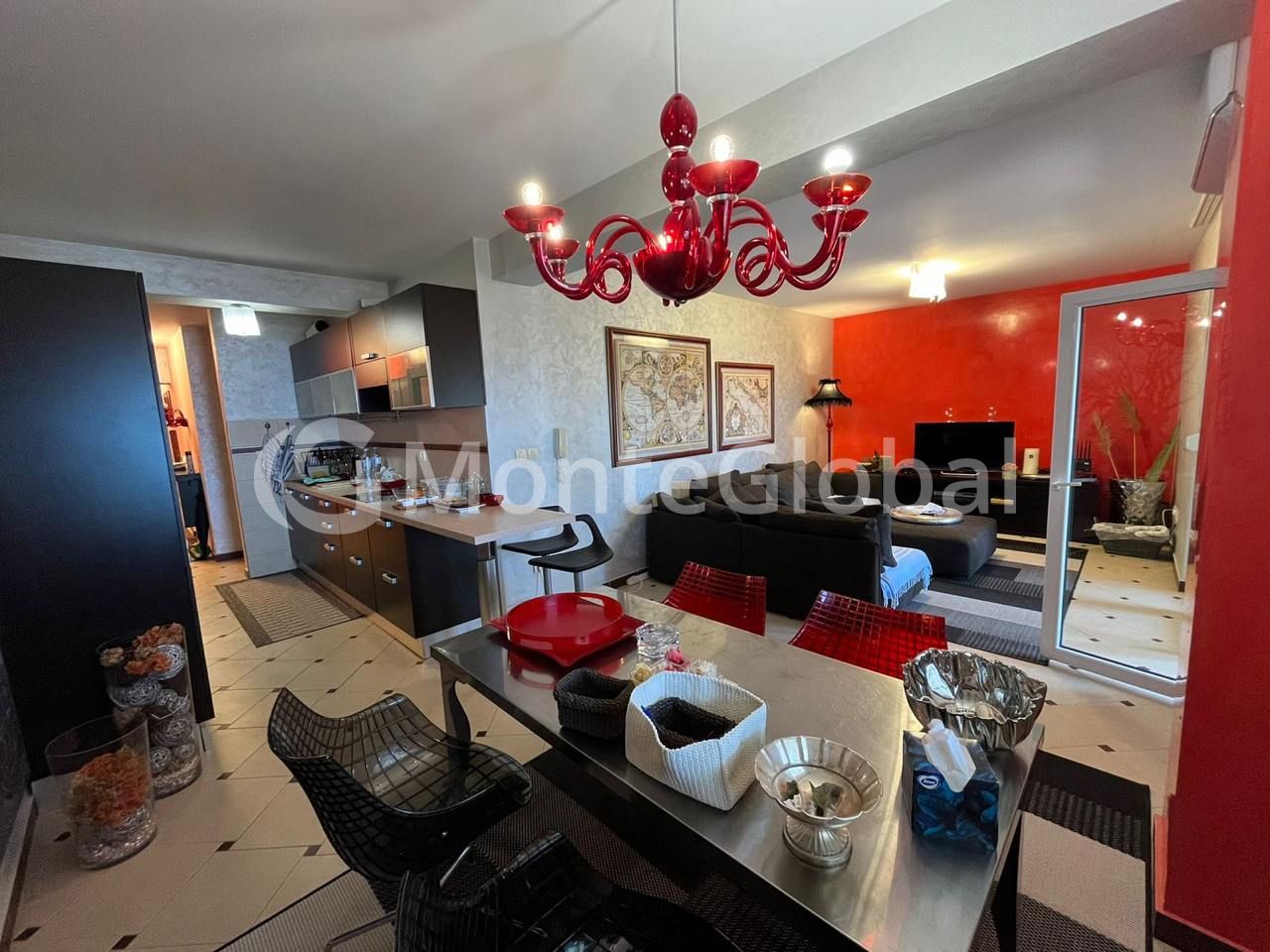 Piso en Budva, Montenegro, 87 m² - imagen 1