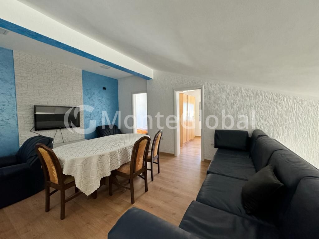 Piso en Sutomore, Montenegro, 81 m² - imagen 1