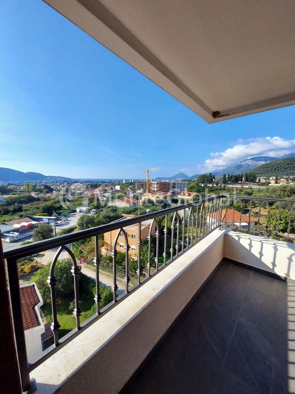 Flat in Bar, Montenegro, 68.93 m² - picture 1