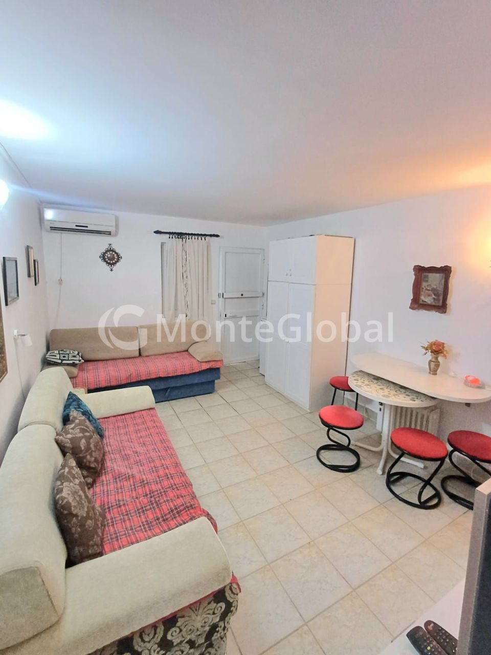 Wohnung in Sutomore, Montenegro, 26 m² - Foto 1