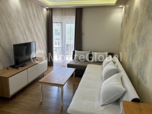 Flat in Budva, Montenegro, 87 m² - picture 1