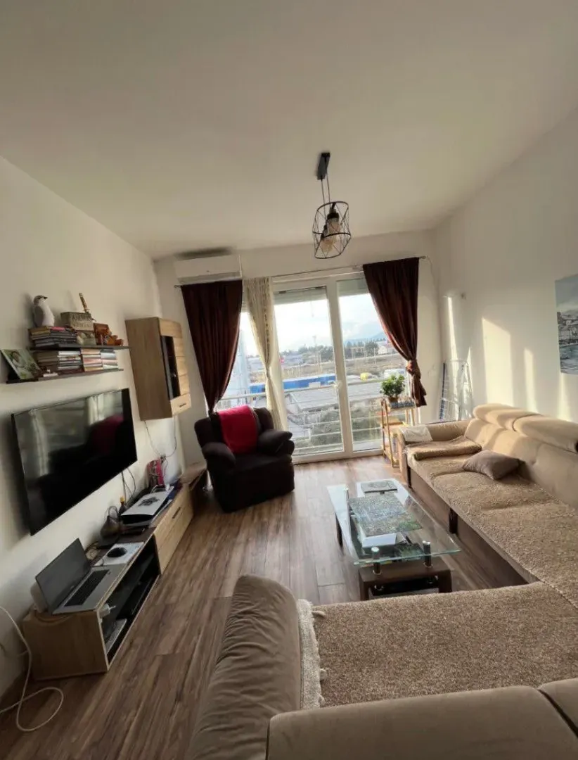 Wohnung in Bar, Montenegro, 95 m² - Foto 1