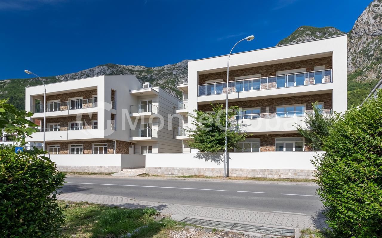 Flat in Kotor, Montenegro, 50 m² - picture 1