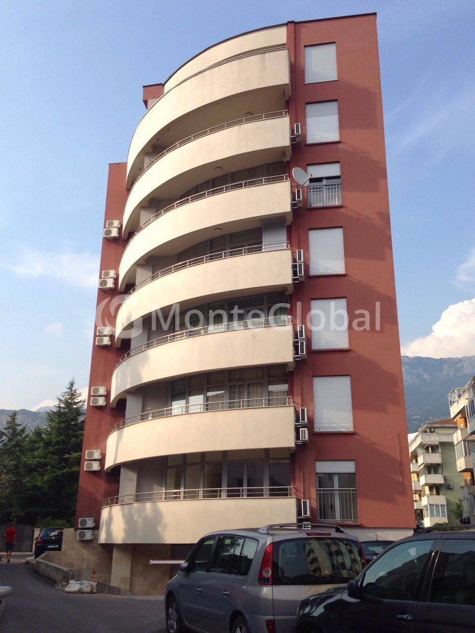 Piso en Budva, Montenegro, 41 m² - imagen 1