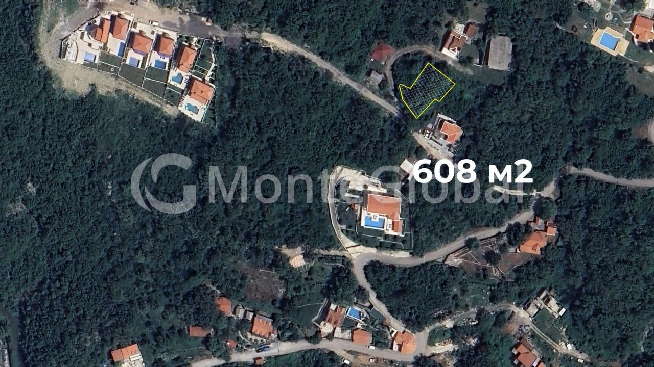 Terreno en Budva, Montenegro, 608 m² - imagen 1