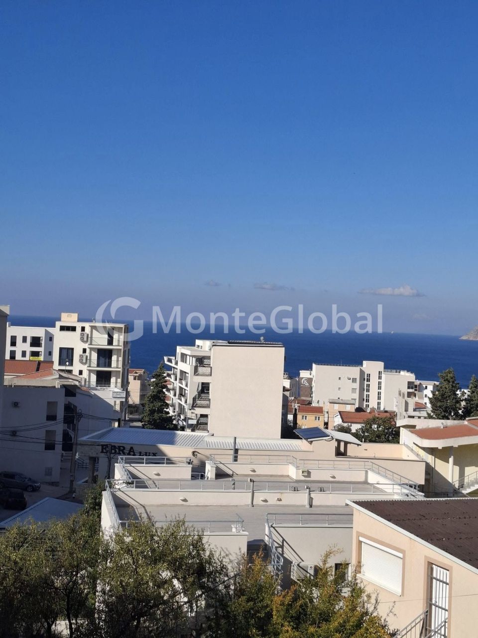 Piso en Dobra Voda, Montenegro, 48 m² - imagen 1