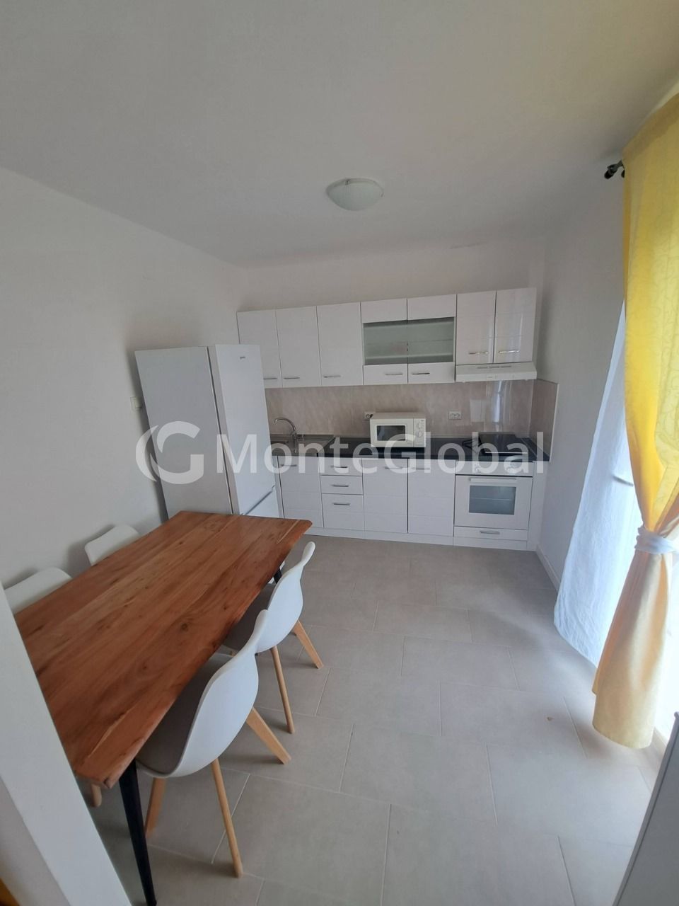 Casa en Bijela, Montenegro, 165 m² - imagen 1