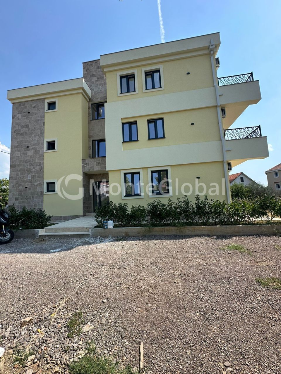 Piso en Tivat, Montenegro, 49 m² - imagen 1