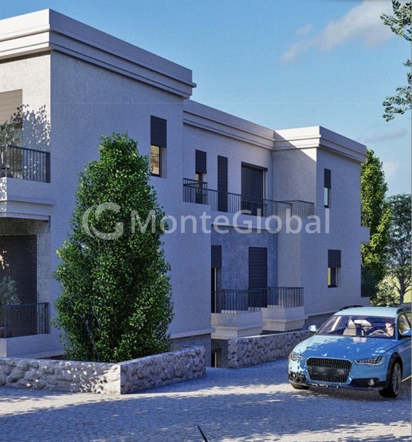 Flat in Dobrota, Montenegro, 44 m² - picture 1