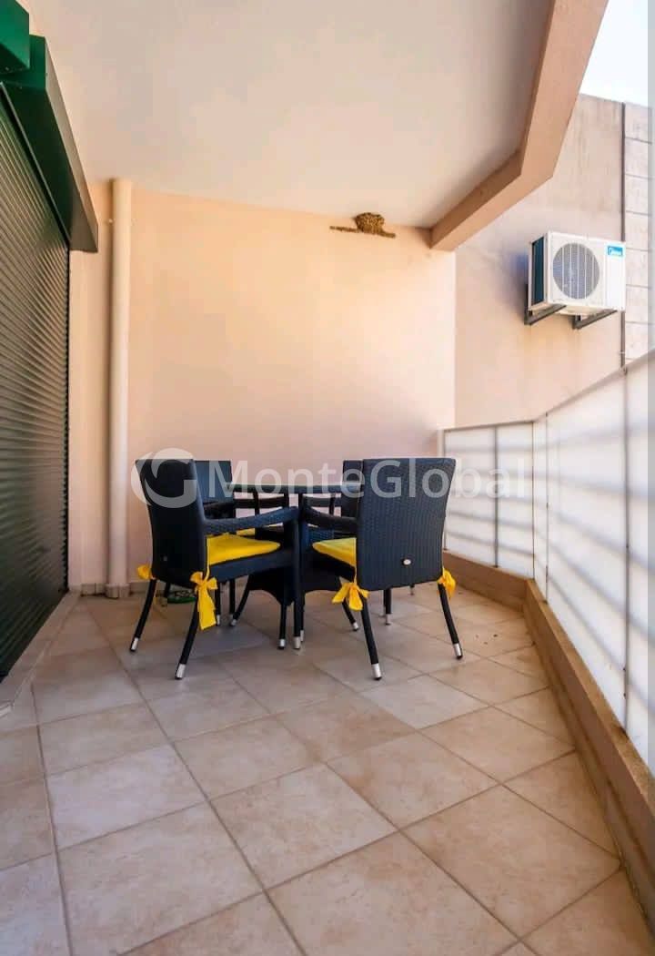 Flat in Petrovac, Montenegro, 90 m² - picture 1