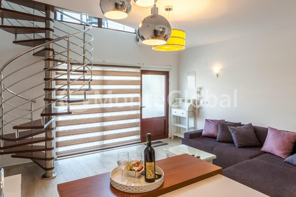 Haus in Bar, Montenegro, 200 m² - Foto 2