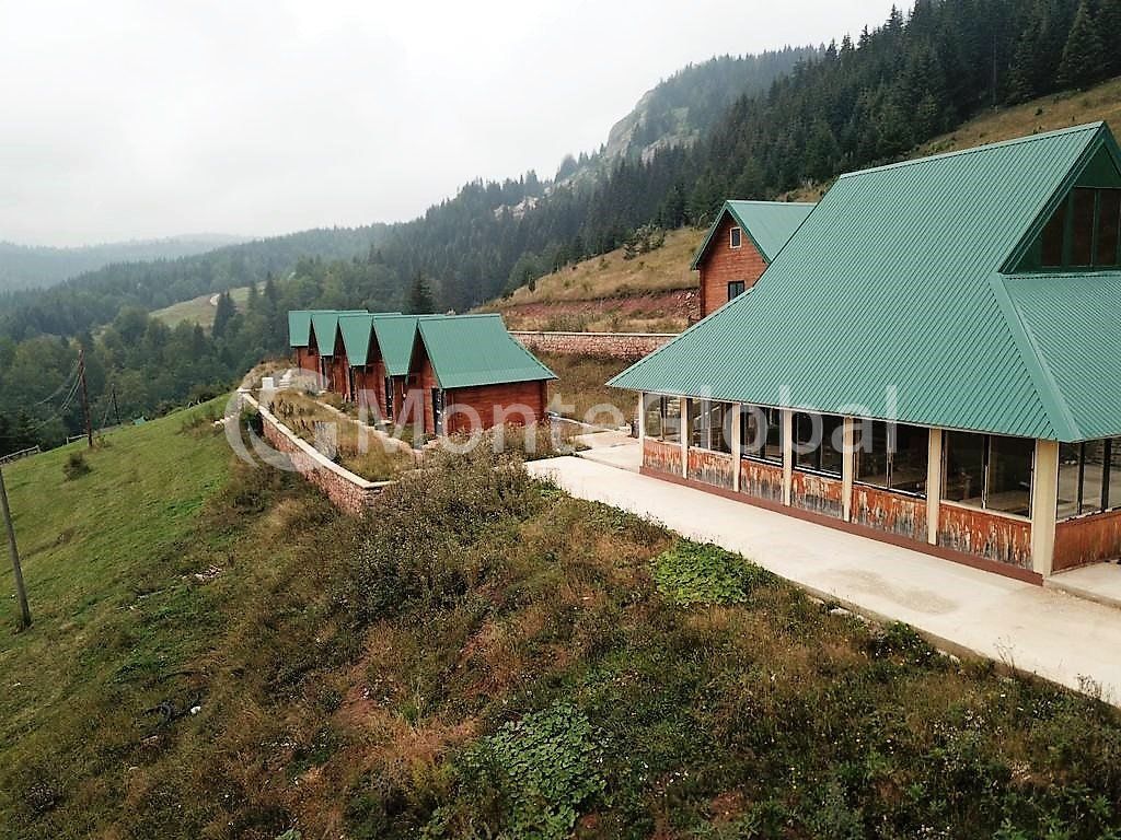 House in Zabljak, Montenegro, 706 m² - picture 2