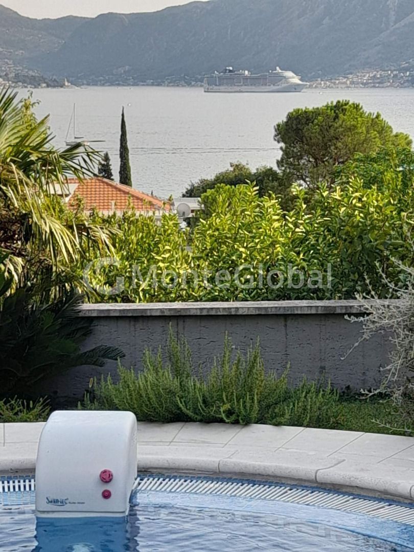 Haus in Kotor, Montenegro, 300 m² - Foto 2