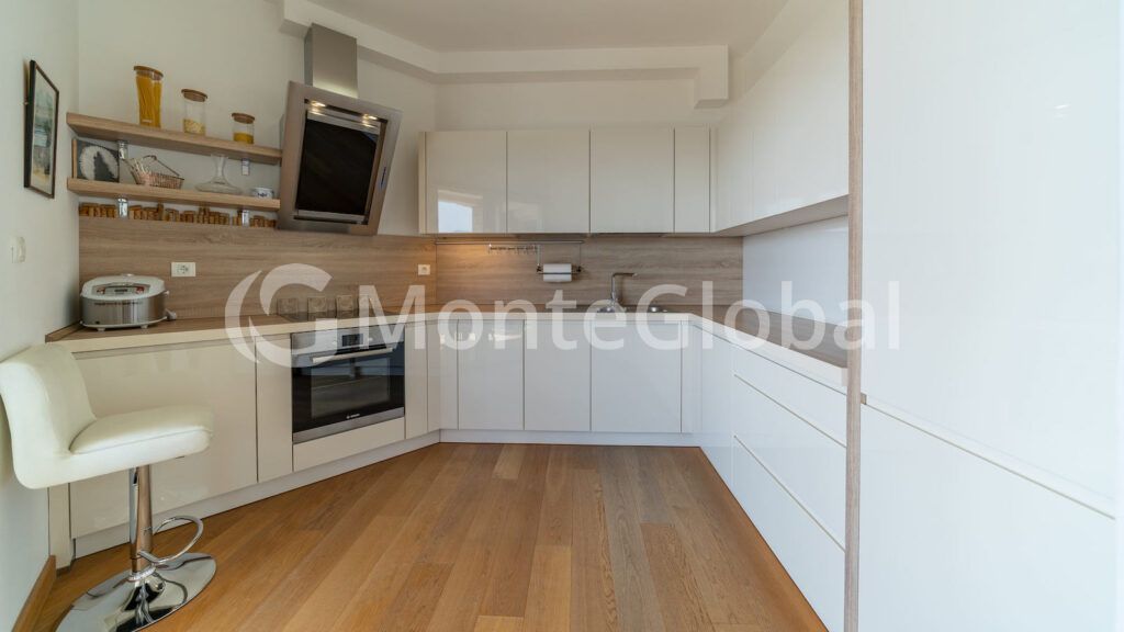 Appartement à Budva, Monténégro, 121 m² - image 1