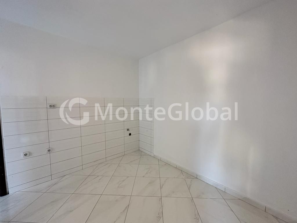 Flat in Bar, Montenegro, 31 m² - picture 2