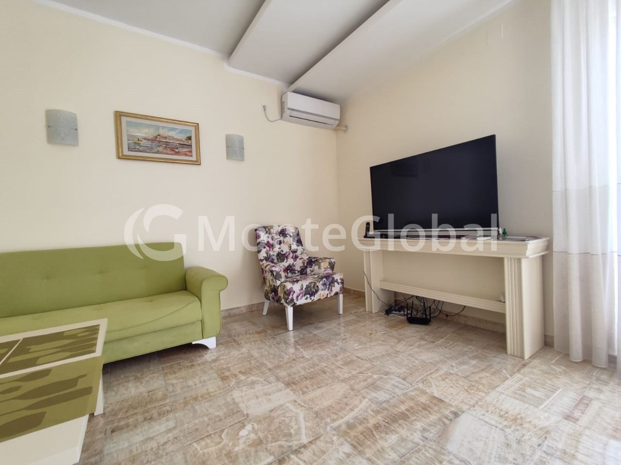 Flat Utekha, Montenegro, 90 m² - picture 2