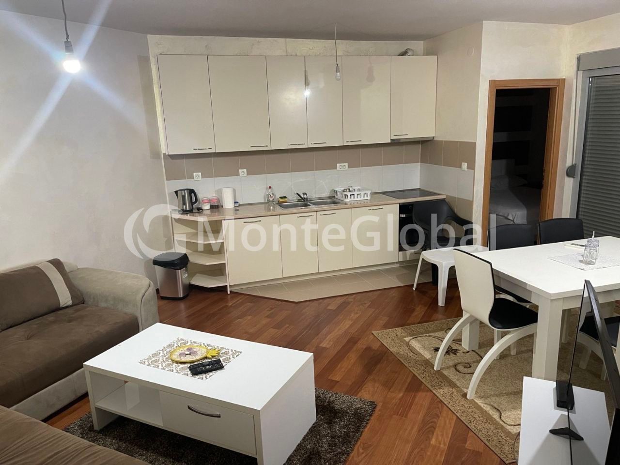 Appartamento a Petrovac, Montenegro, 46 m² - foto 2