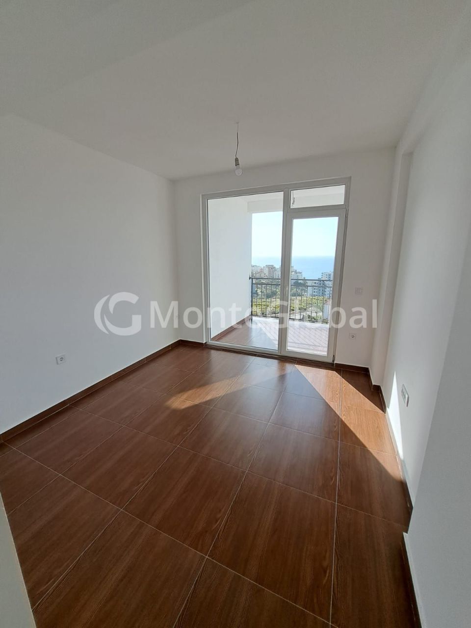 Appartement à Dobra Voda, Monténégro, 68 m² - image 2