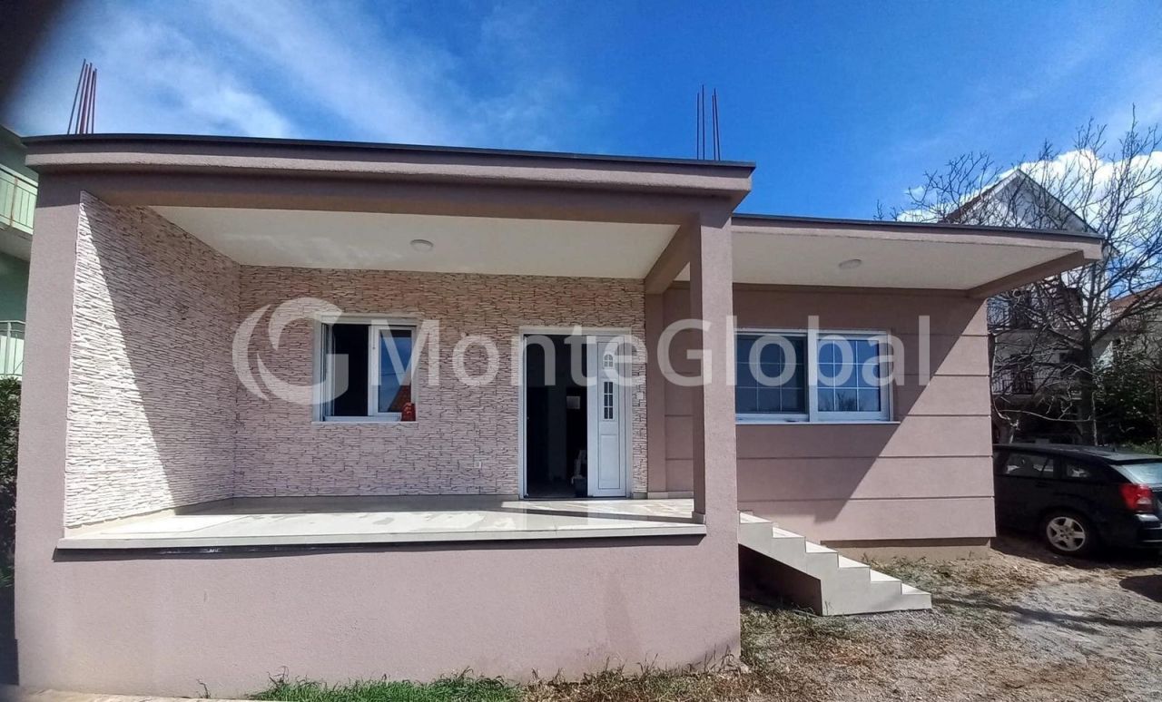 Casa a Dobra Voda, Montenegro, 88 m² - foto 2