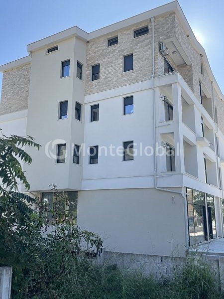 Appartement à Bijela, Monténégro, 72 m² - image 2