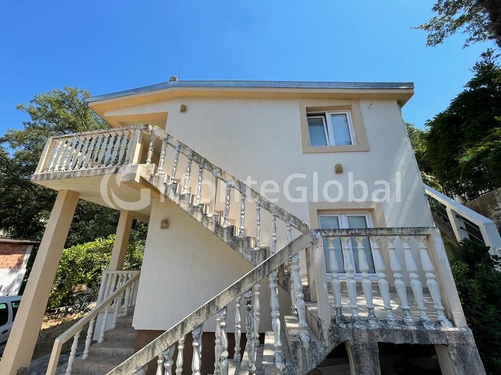 Maison à Sutomore, Monténégro, 146 m² - image 2