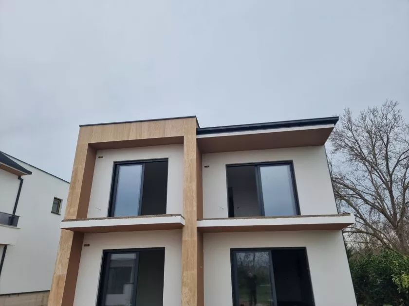 Haus in Ulcinj, Montenegro, 165 m² - Foto 2