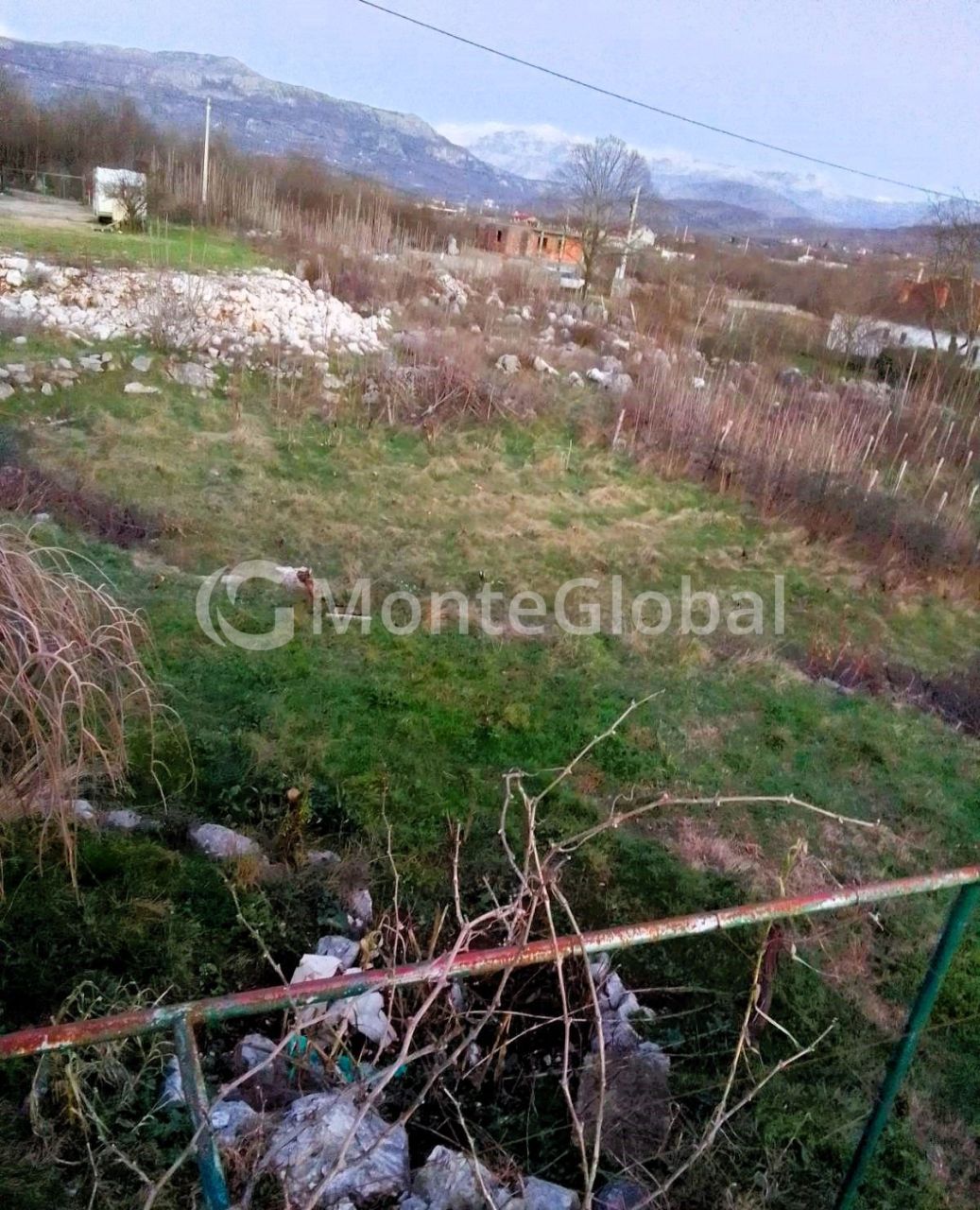 Grundstück in Danilovgrad, Montenegro, 3 000 m² - Foto 2